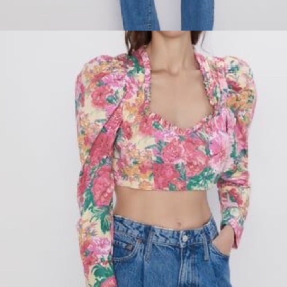 Zara crop top and matching pants - Picture 3 of 3